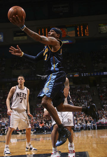 北京近期体育赛事：空手道、跑酷、速度滑冰轮番上演（北京近期体坛热力不断：空手道、跑酷、速度滑冰接连登场）