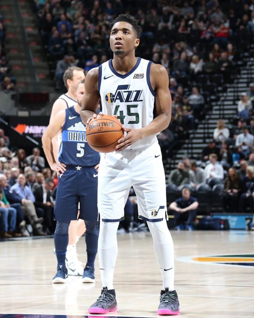 青训负责人：埃斯特旺曾在脚趾骨折的情况下坚持上场（青训主管：埃斯特旺脚趾骨折仍坚持出战）