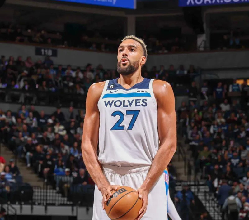 韩国主帅战术安排获赞（韩国主教练战术部署获好评）